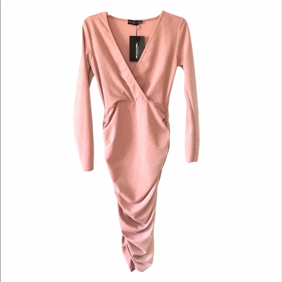 Pretty Little Things NWT Long Sleeve V Neck Stretch Rushed Cocktail Blush Dress - Picture 6 of 8